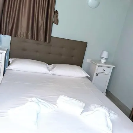 H41 Attico Moderno Vista Mare In Centro Storico Апартаменты Будони