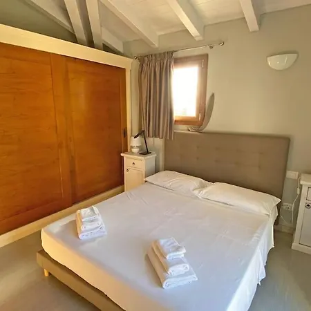 Apartment H41 Attico Moderno Vista Mare In Centro Storico Budoni
